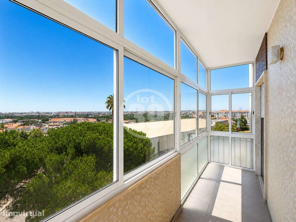 Apartamento com 4 quartos no ultimo andar e com um amplo sótão, sit...-23