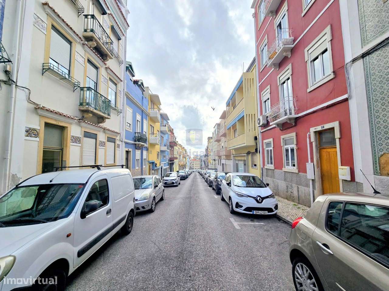 T2 com Terraço na Penha de França-25