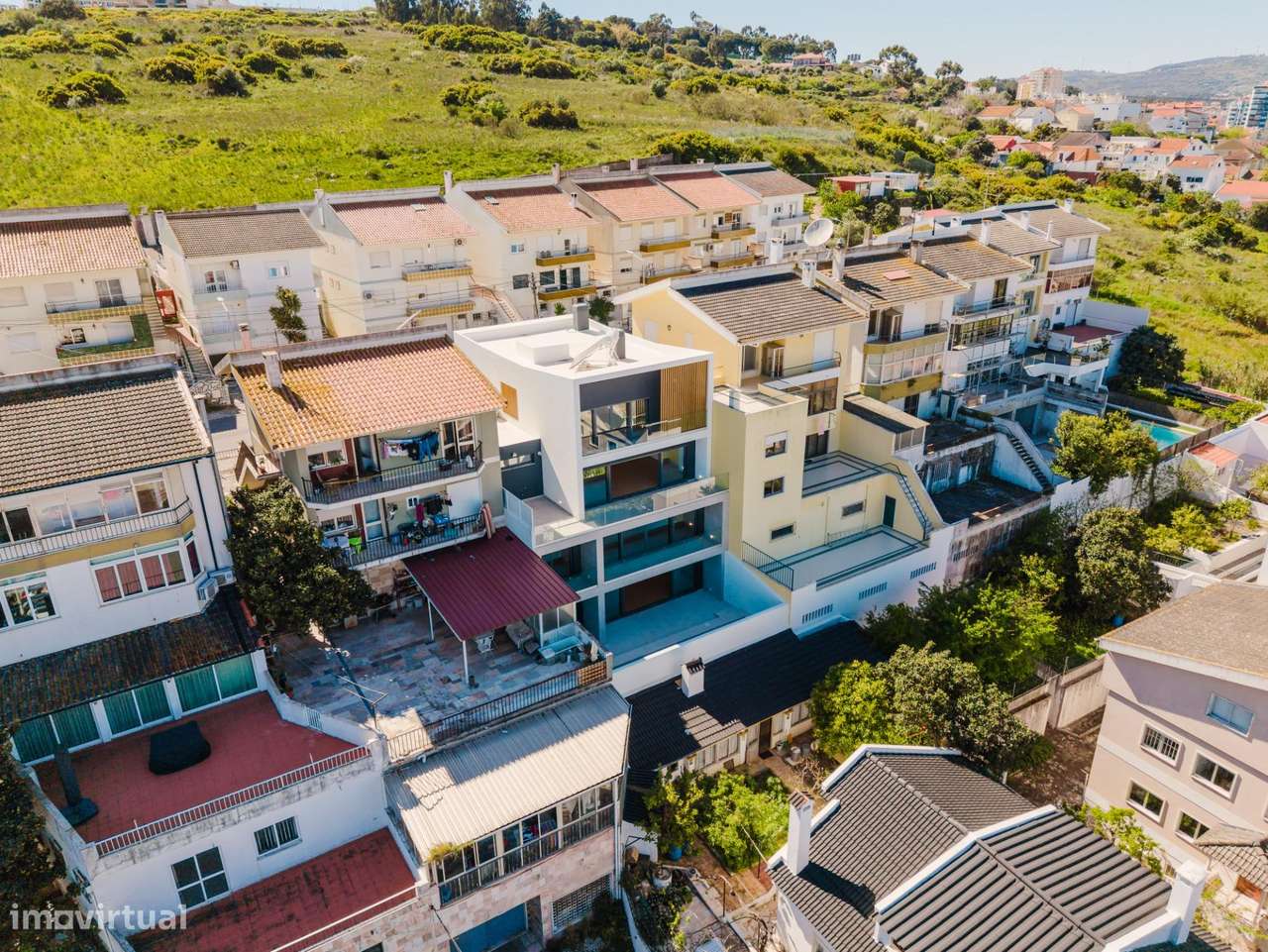 Moradia T5 de Luxo com Piscina e Vista Panorâmica em Mealhada, Loures-47