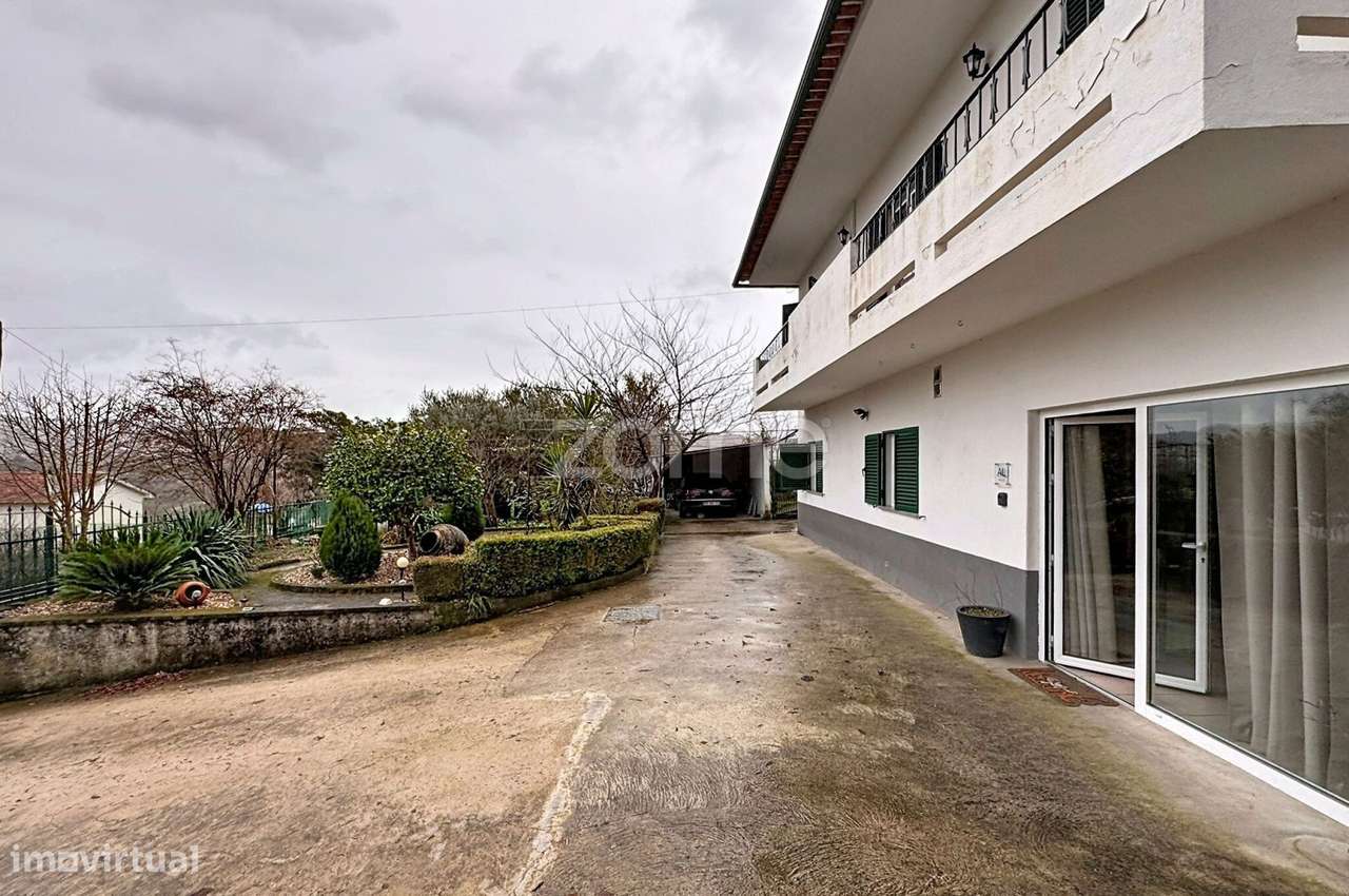 Moradia com Alma, Sol e Natureza — Um Refúgio Perfeito para Viver-30