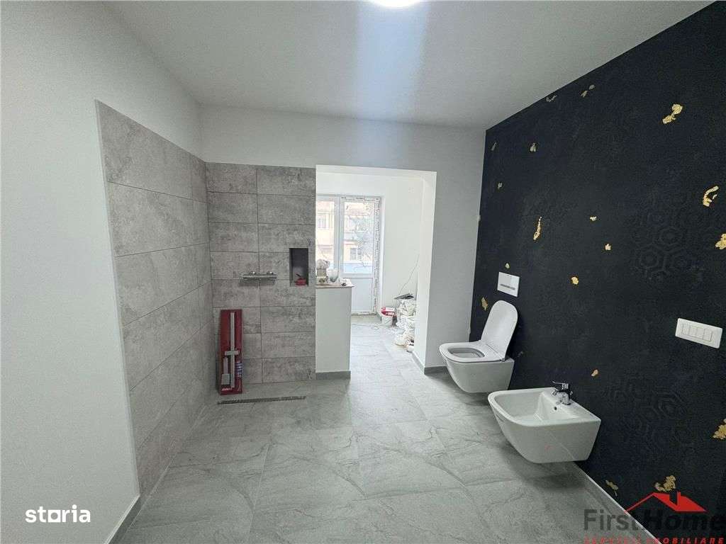 Ap 4 cam transformat in 3, et 1, renovat complet, zona Inspectoratul S-13