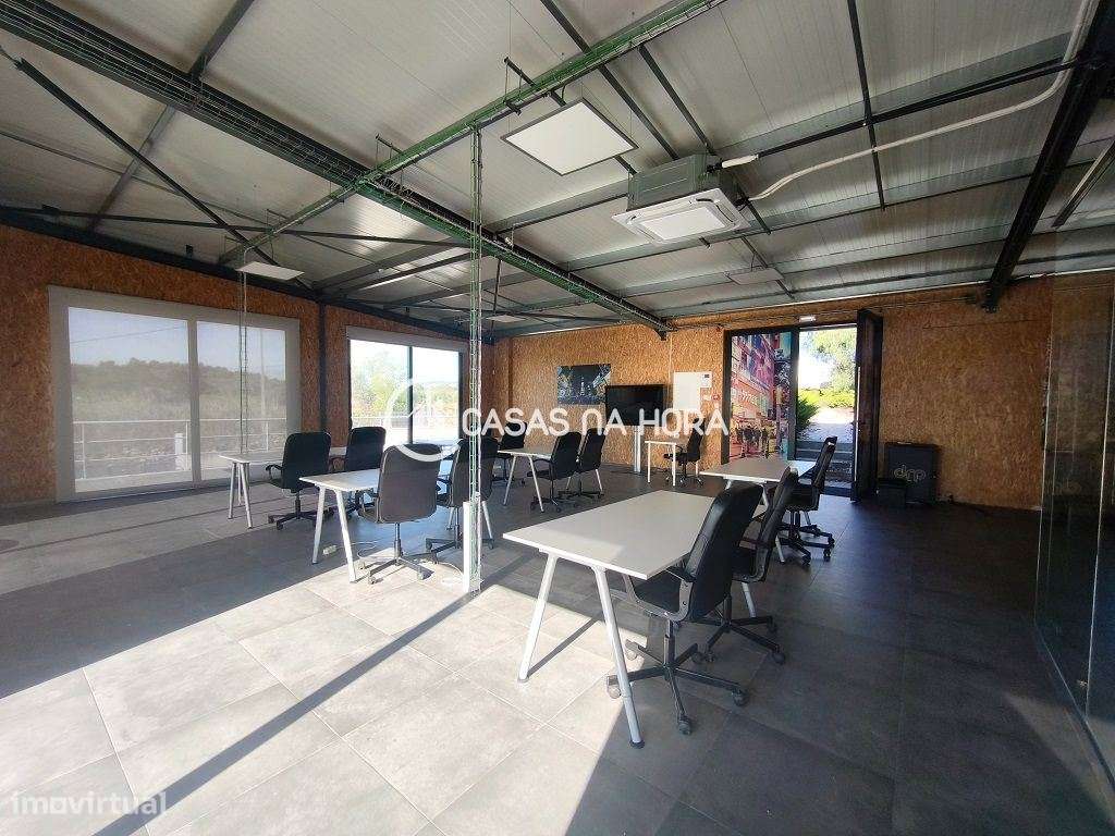 EDIFÍCIO DE ESCRITÓRIO - Condomínio Privado - Rio de Mouro - Grande imagem: 3/25