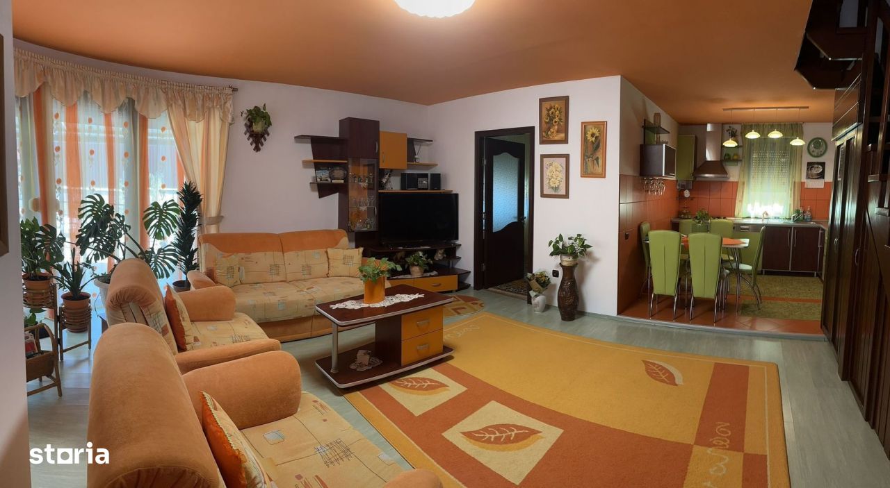 Casa frumoasa cu 6 camere, in zona Corunca, spre vanzare