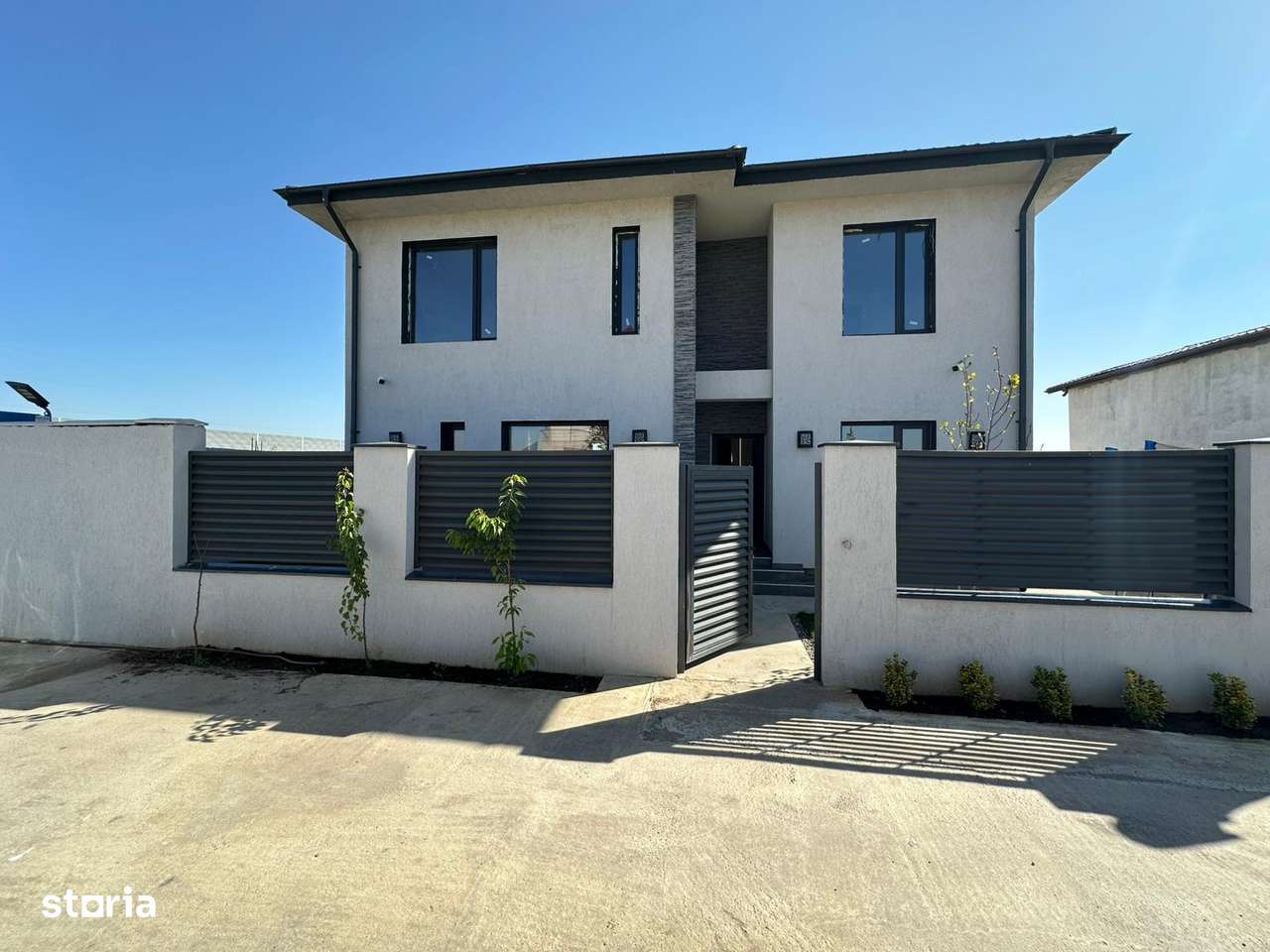 Casă modernă de vânzare în Berceni, Ilfov – 5 Camere, 3 Băi- Dressing - Imagine principală: 2/16