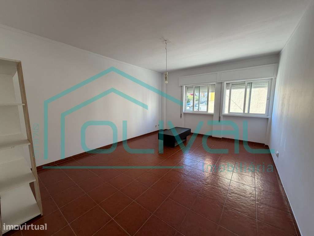 Apartamento T2 1º ANDAR-0