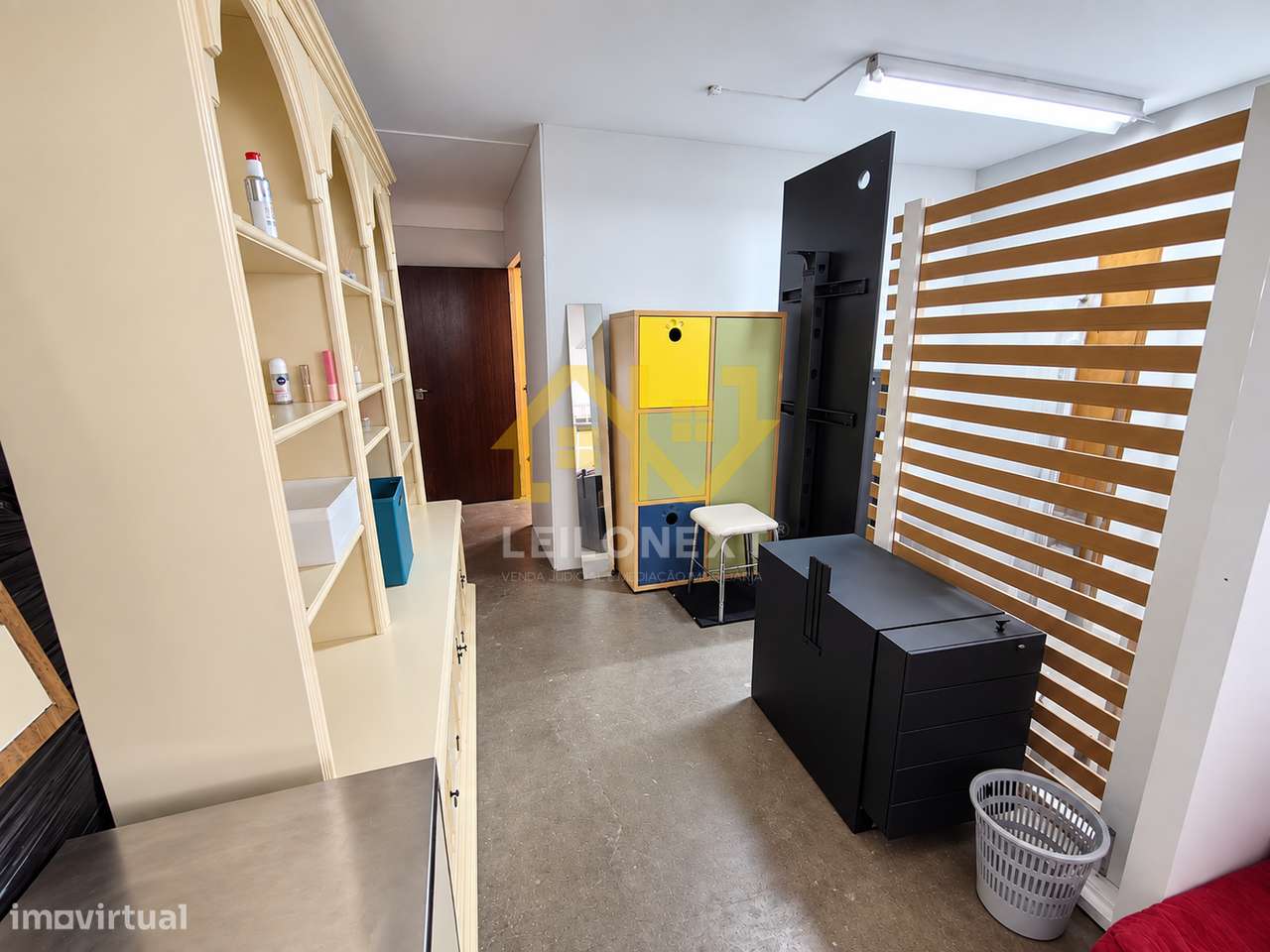 Moradia T4 de 3 Pisos com Grande Potencial na Trofa-28