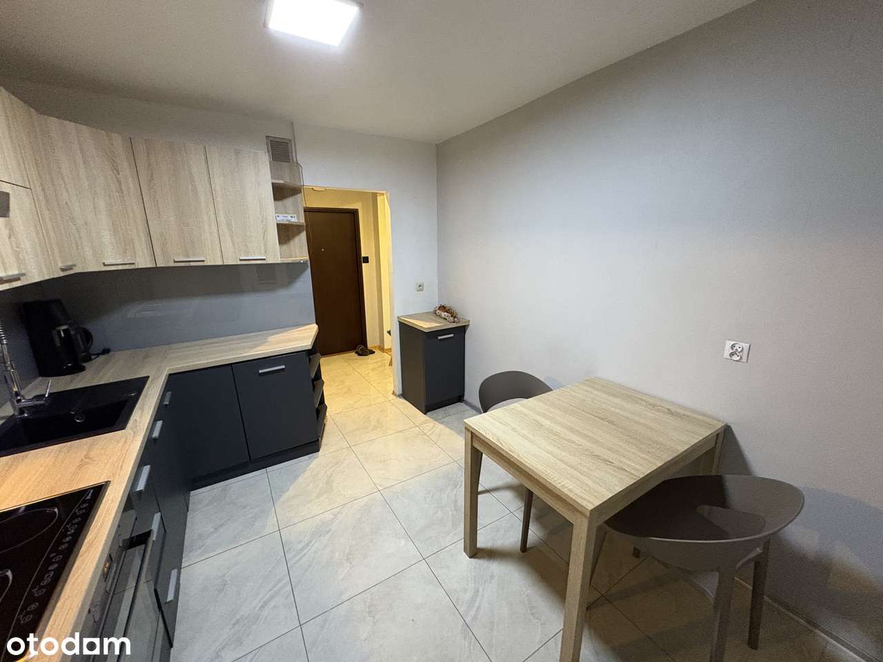 Oś. Barwinek 3 pok 1992 piwnica Emilii Plater 65 m2 - Pełny obrazek: 5/20