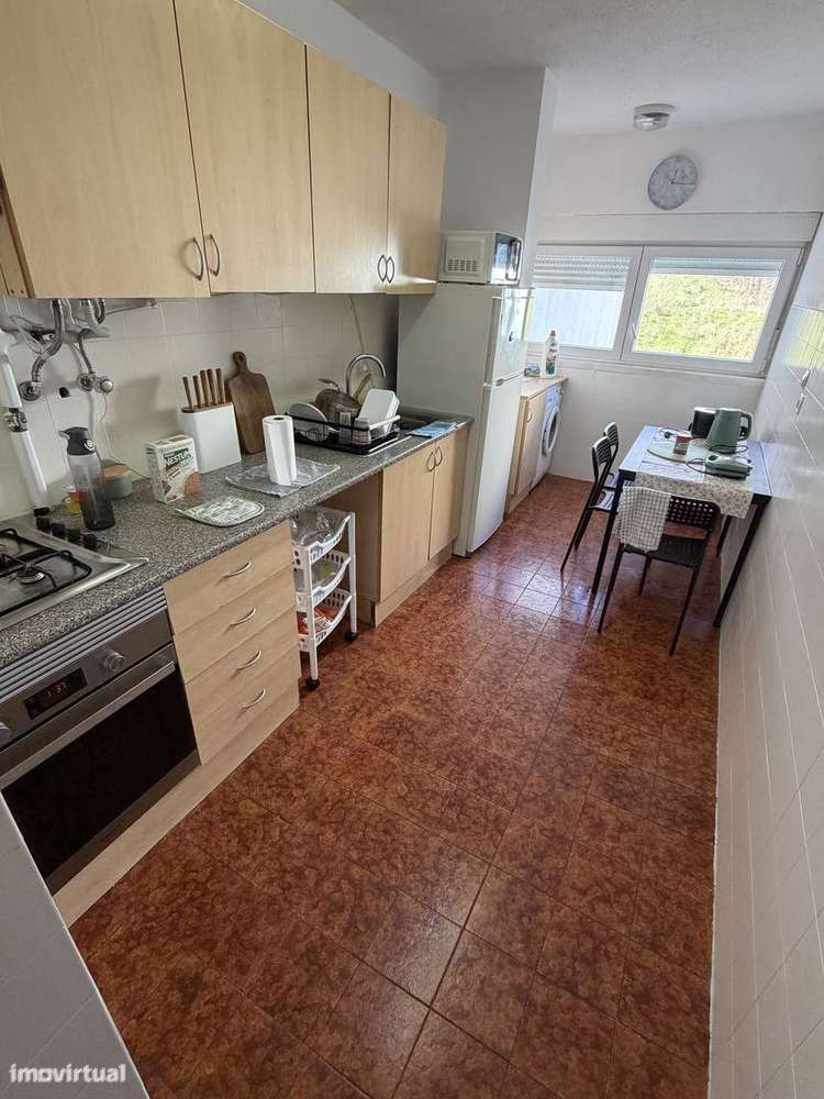 Arrendamento de quarto individual em Santo António dos Cavaleiros - Grande imagem: 5/16