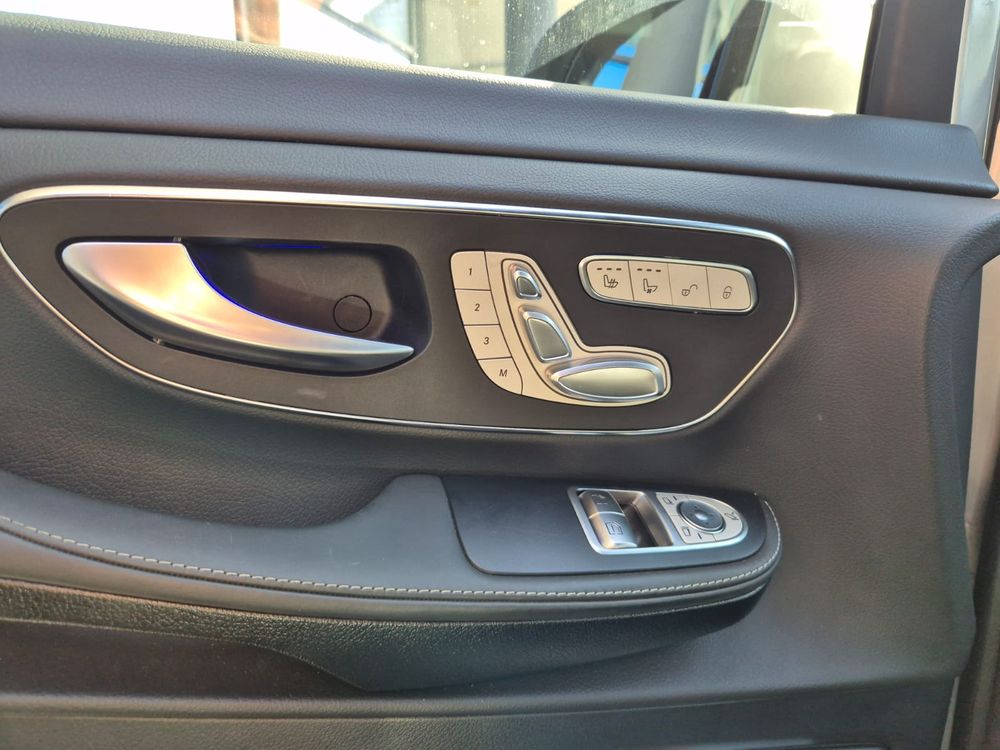 Exclusive 4Matic 9G-Tronic Panorama Thermotronic AirMatic Multibeam