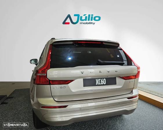 Volvo XC 60 2.0 B4 Core - 6