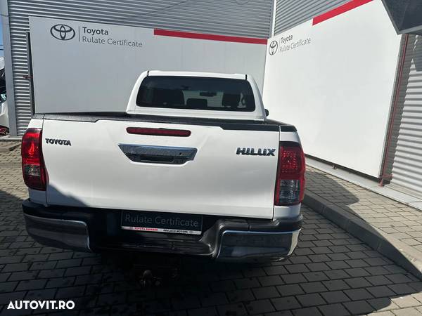 Toyota Hilux 4x4 Double Cab M/T cu Safety Sense Style - 4