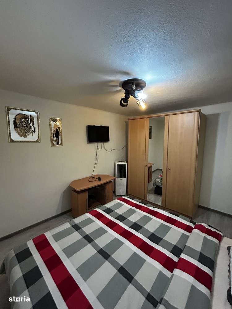 Apartament 2 Camere Parneava De Inchiriat La Casa - Imagine principală: 4/17