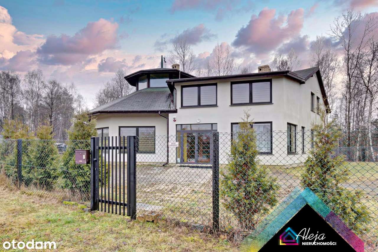 Uniwersalny Dom 350m.kw. czeka na Ciebie!-5