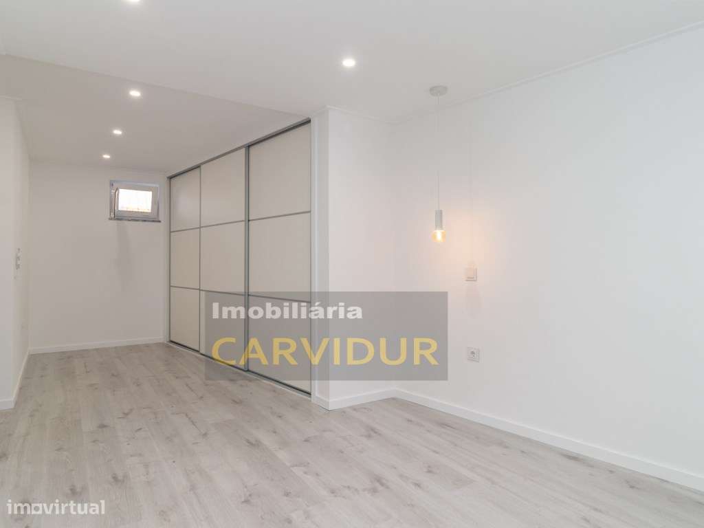 Apartamento T3 remodelação contemporânea com Quintal-17