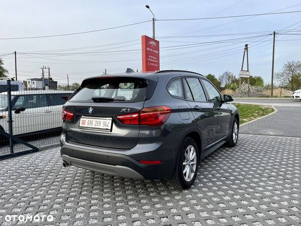 BMW X1 xDrive18d - 11