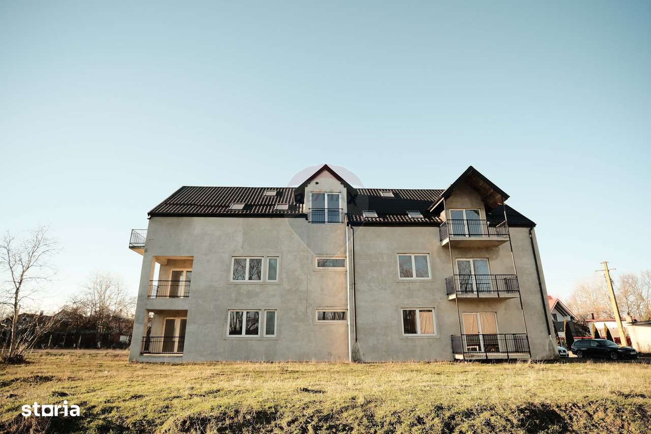 De vanzare bloc la gri format din 9 apartamente-1