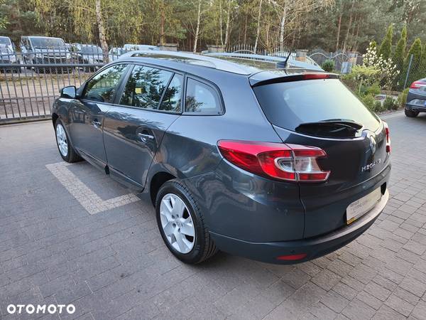 Renault Megane 1.5 dCi Expression - 10