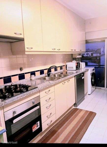 t2  Mozelos  amplo c suite 2 varandas e lugar de garagem - Grande imagem: 4/12