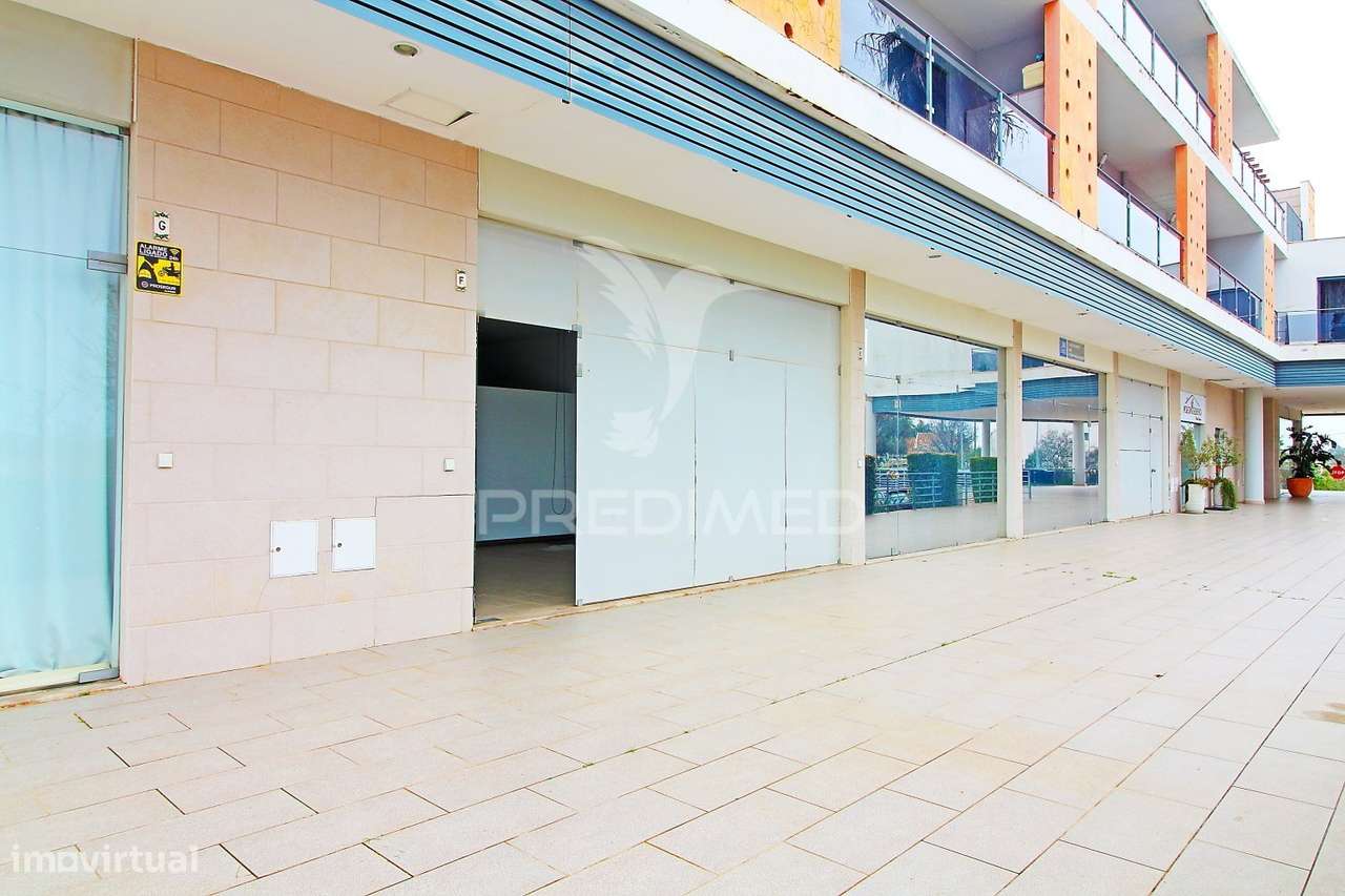 Loja para Arrendamento em zona central Ferreiras, Albufeira - Grande imagem: 2/11