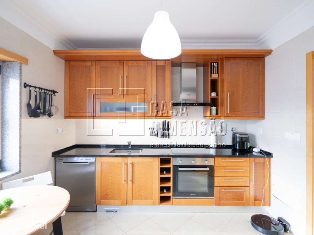 Apartamento de tipologia T2 na Serra de Carnaxide, como NOVO!!-22