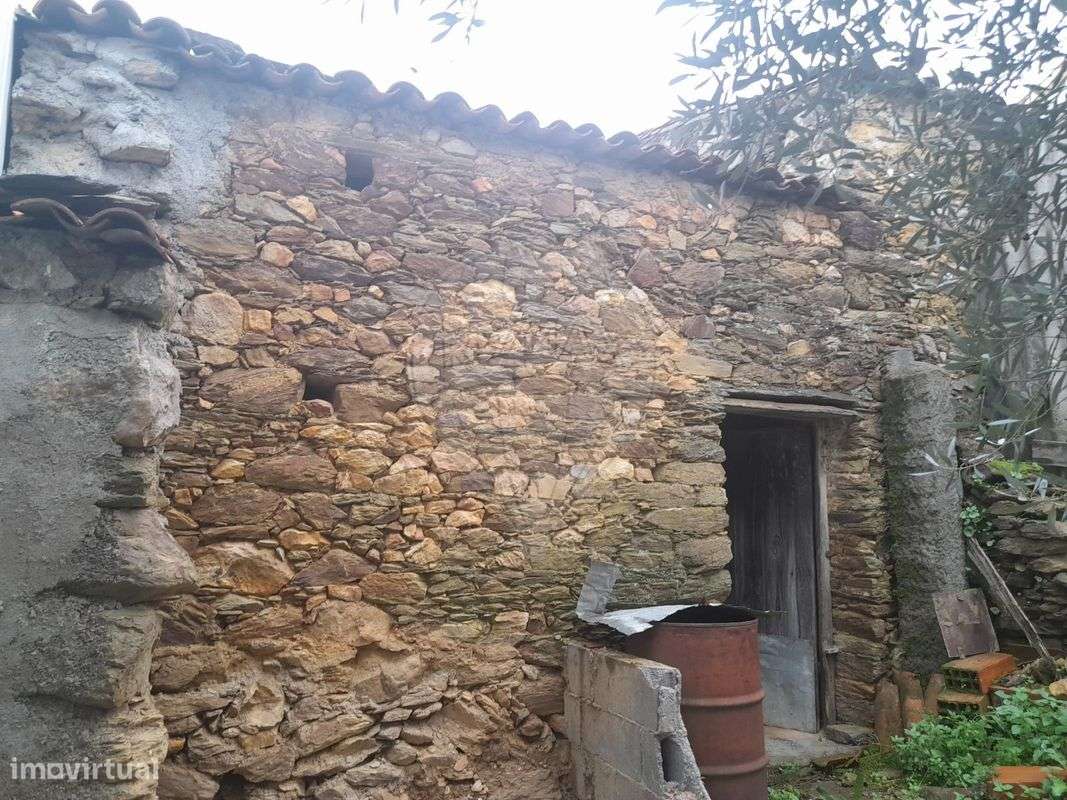 Moradia T2 para venda - Grande imagem: 5/9