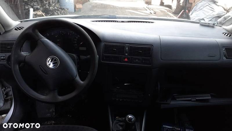 VW Golf IV 1.6 16V 2000 rok z przeznaczeniem na części !!! - 5