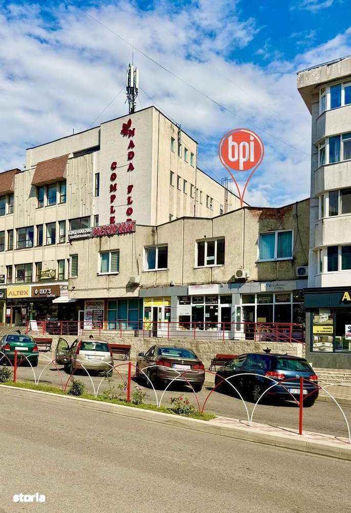 SE VINDE Spatiu ultracentral in Mun.Falticeni, pretabil pentru BIROURI - Imagine principală: 2/14