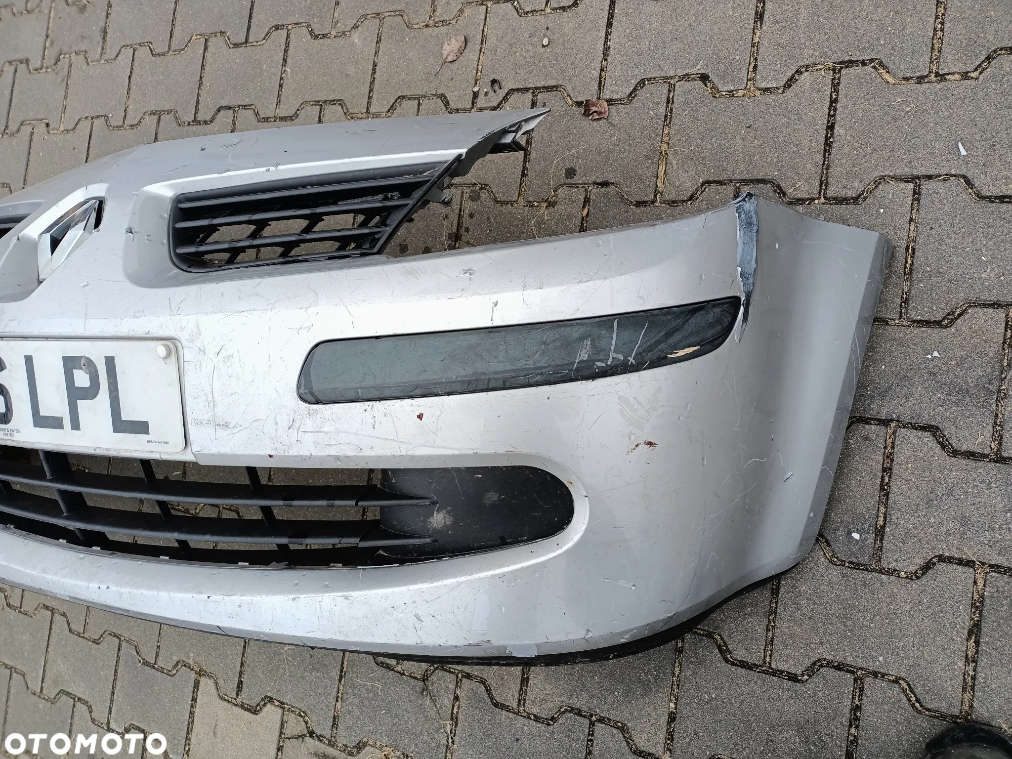 Zderzak przód przedni Renault Modus grill - 2