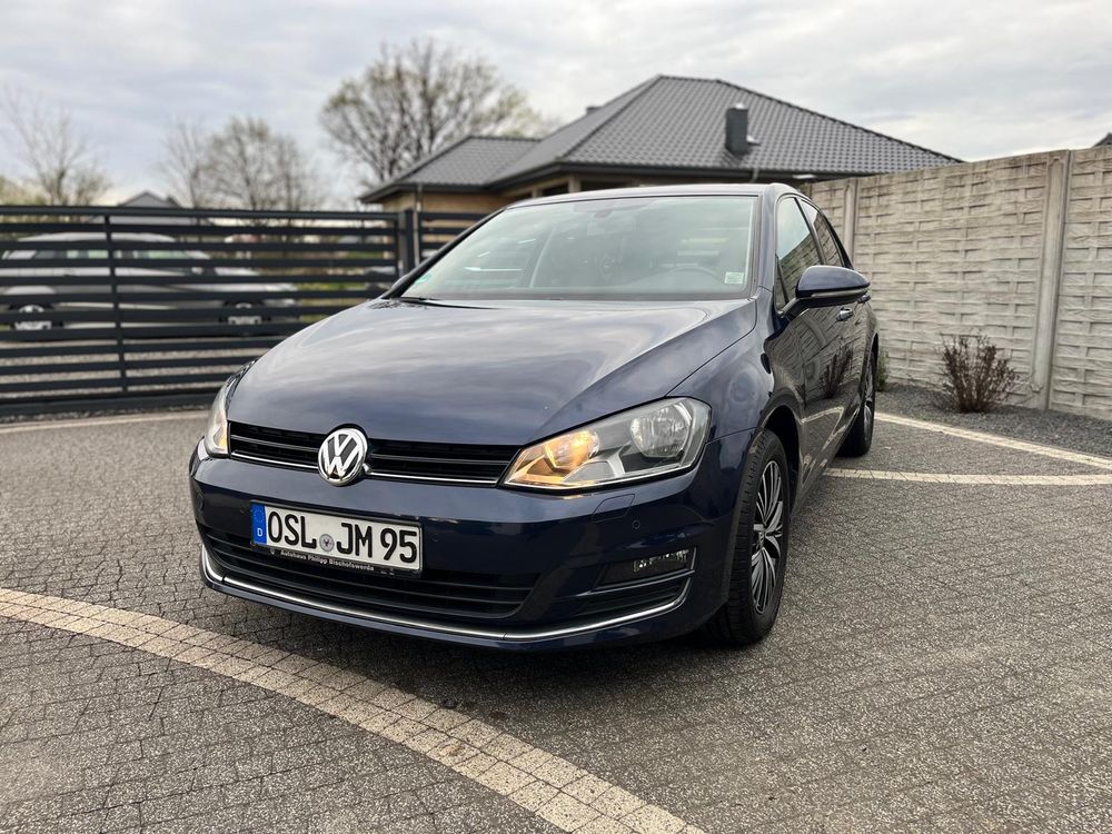Volkswagen Golf VII 1.6 TDI BlueMotion Technology Allstar 2016