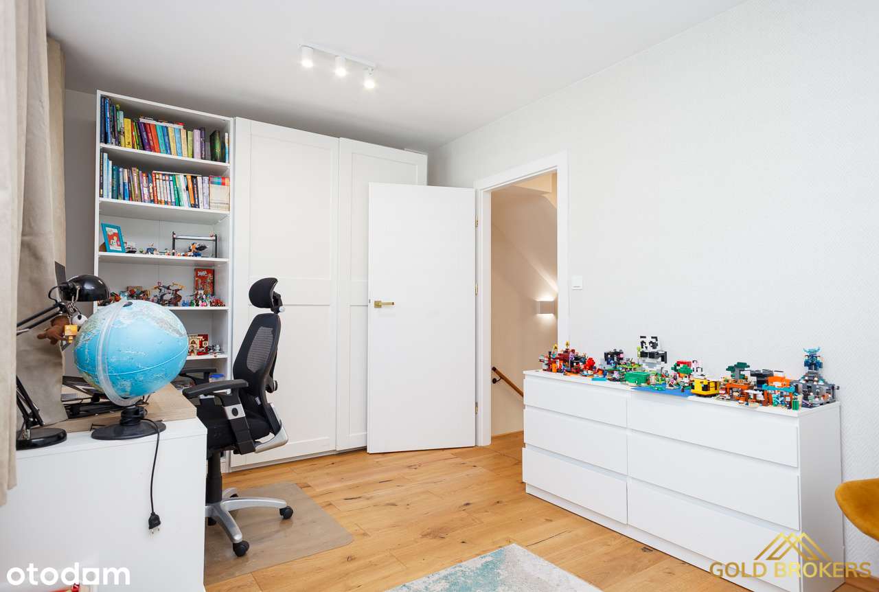 Skrajny szereg/Radomierzyce/Piękny ogród-10