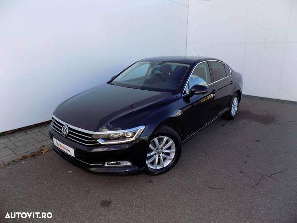 Volkswagen Passat 2.0 TDI DSG Comfortline - 1