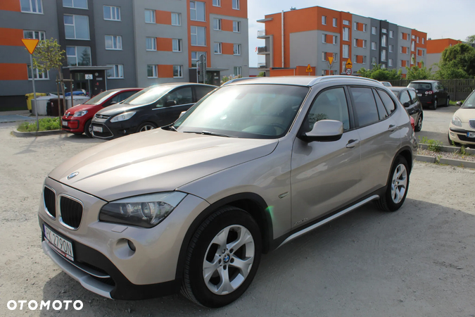 BMW X1 xDrive18d - 10