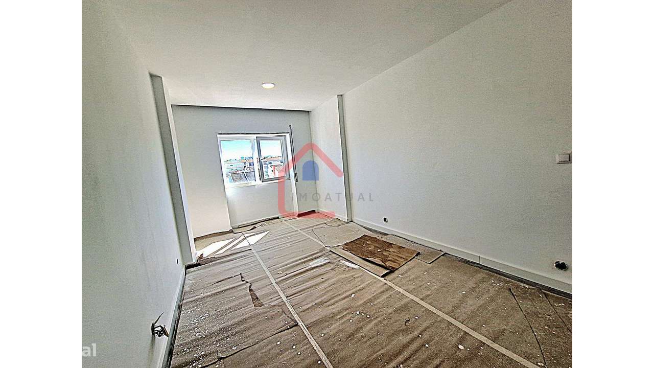 Apartamento T3 em Moita-5