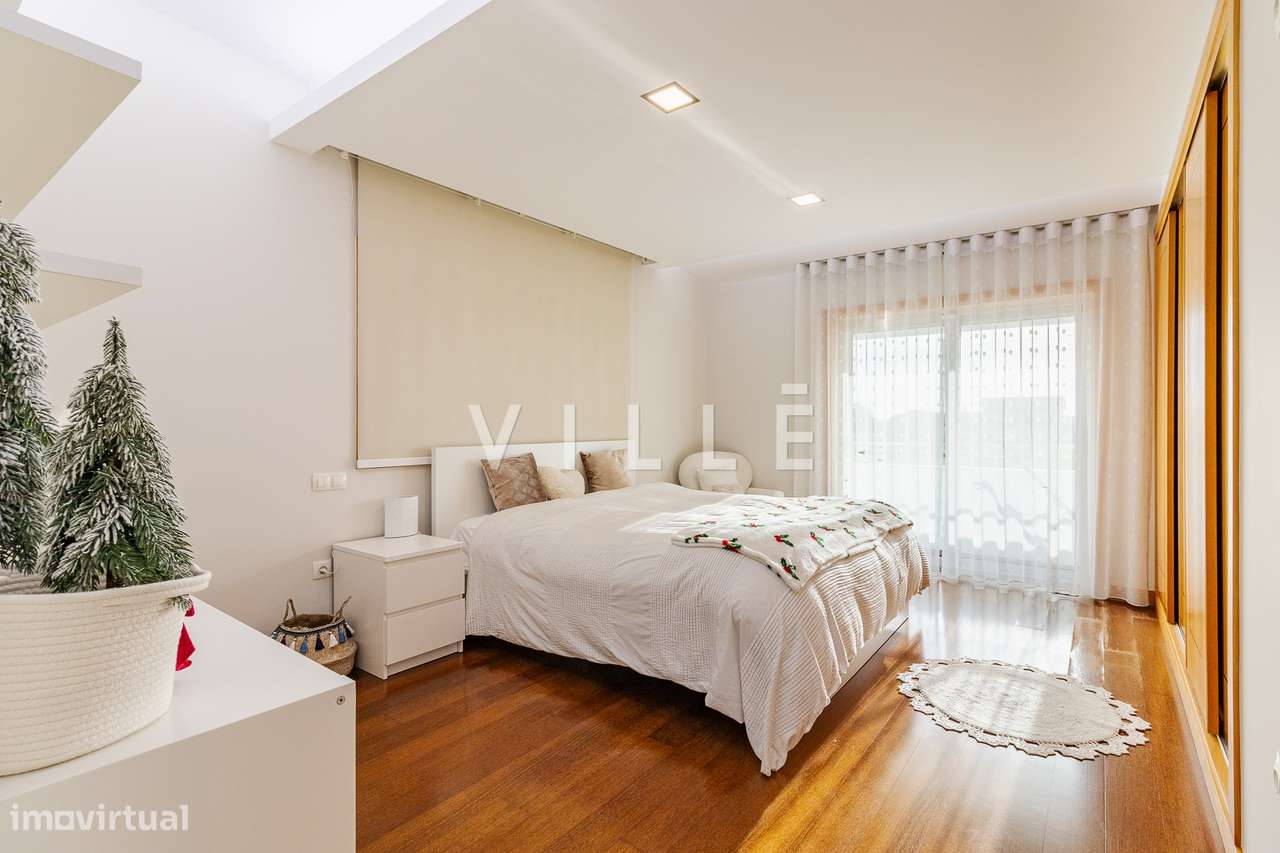 Moradia T4 com piscina aquecida e garagem dupla-33