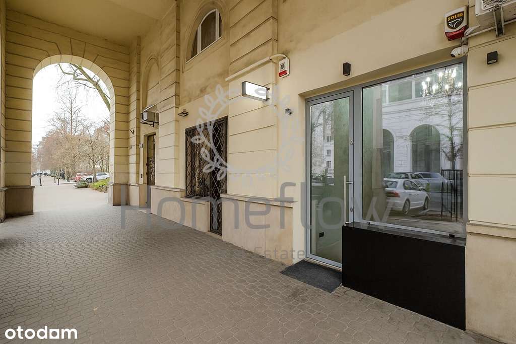 Lokal przy pl.Zbawiciela-5