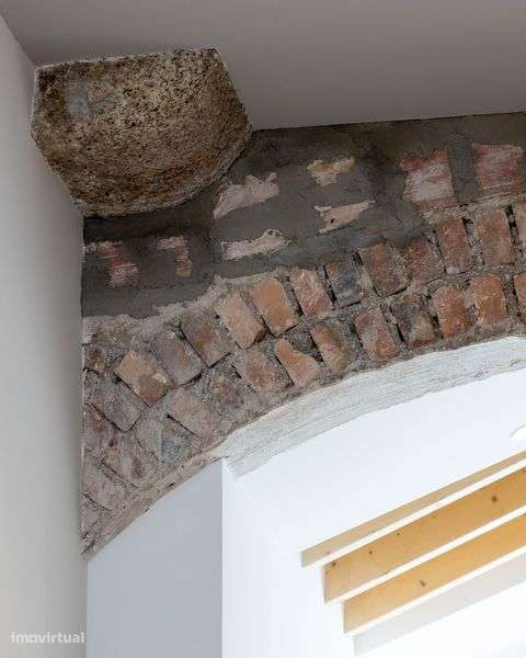 Alugo T1 centro histórico Viana - Grande imagem: 5/12