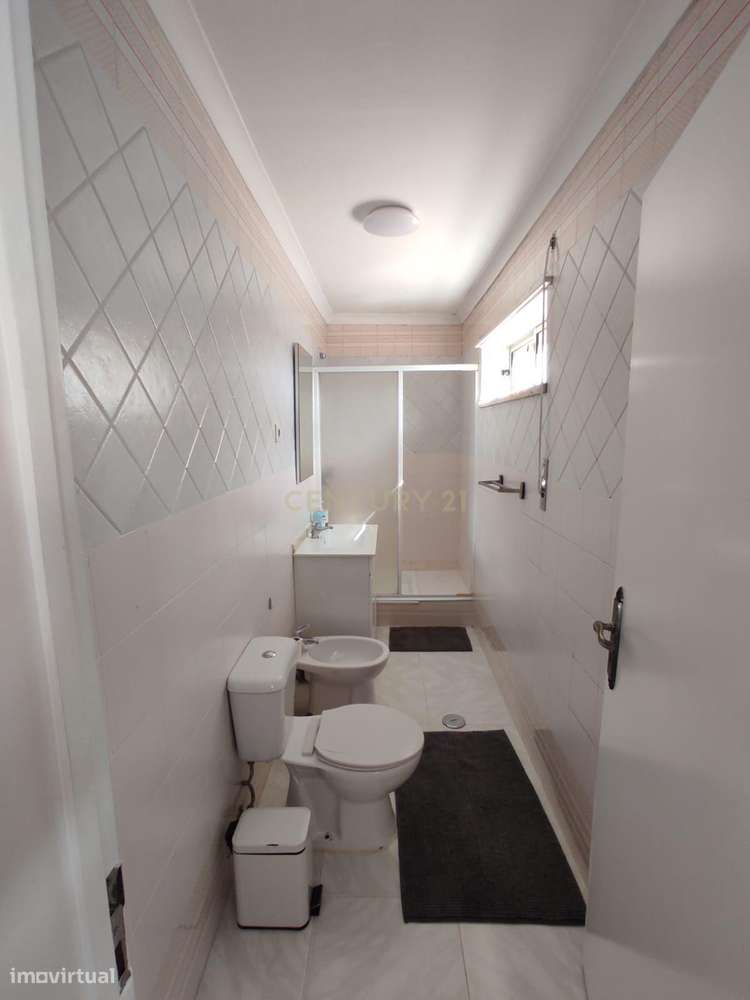 Apartamento T1+1 -  Rio Maior-4