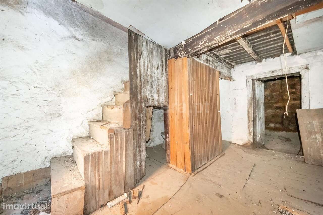 Moradia T2 / Covilhã, Ferro-5