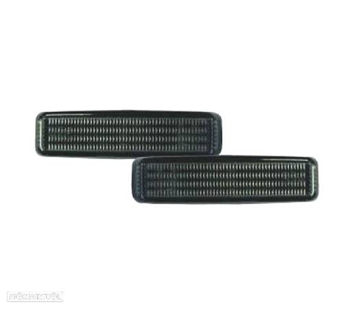 PISCAS LATERAIS PARA BMW E39 95-03 PRETO - 1