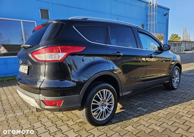 Ford Kuga 2.0 TDCi 2x4 Titanium - 5