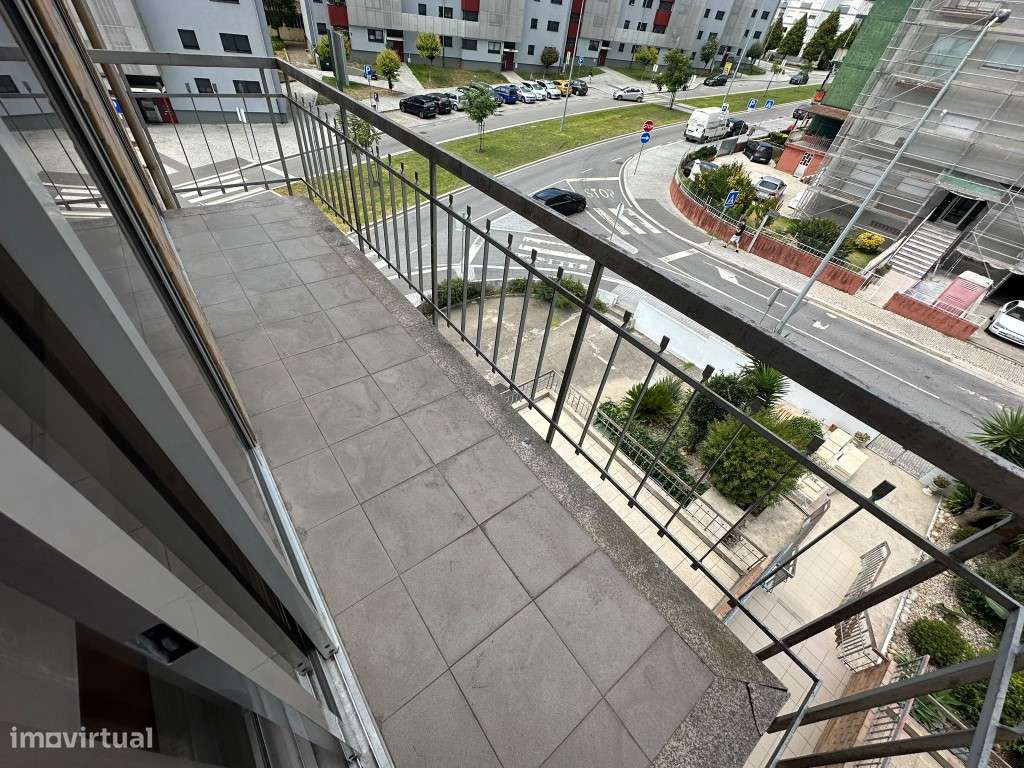Apartamento T2+1 no centro da Maia-24