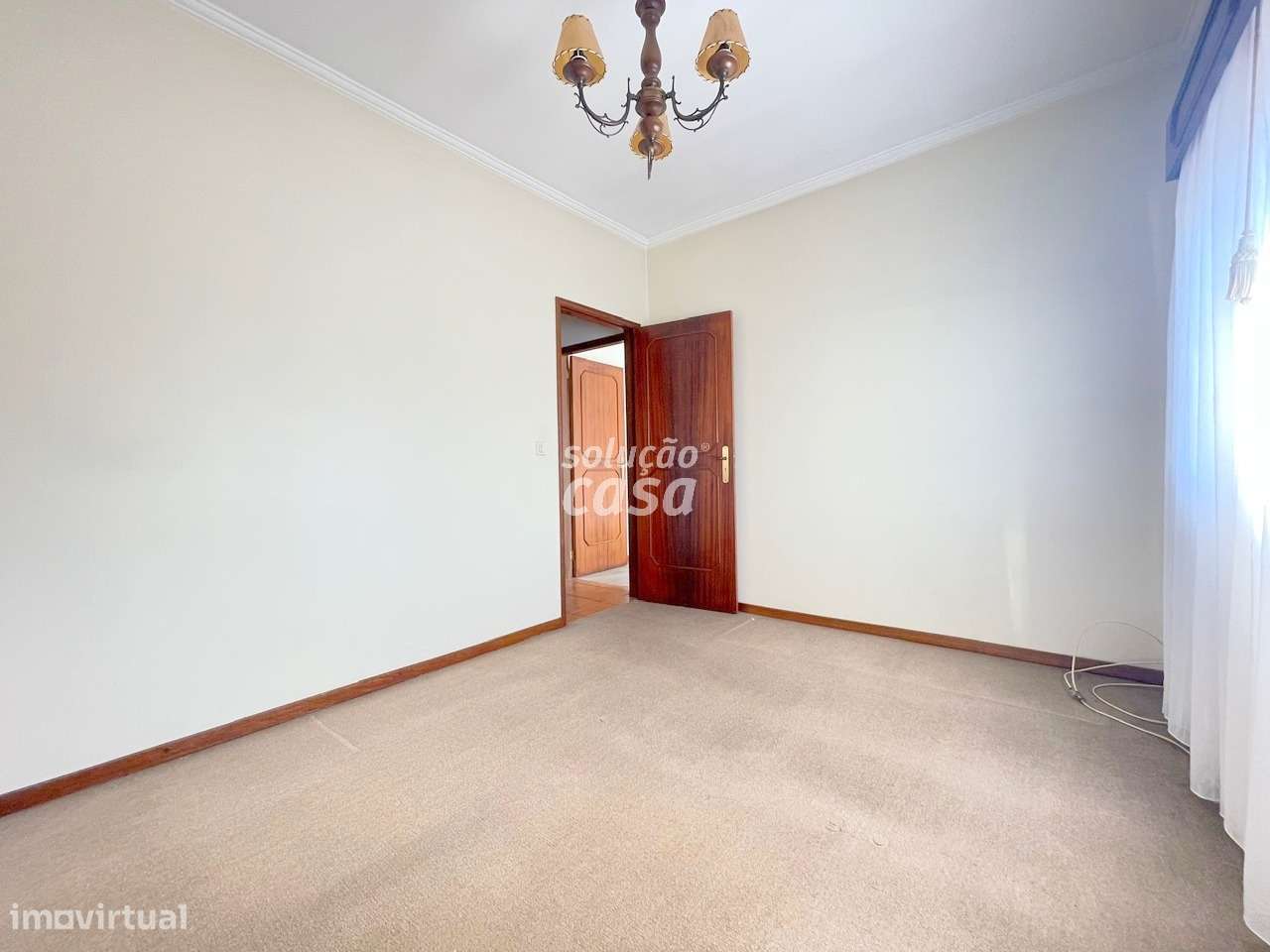 Apartamento T3 com Lugar de Garagem, localizado a 650 metros da Estaçã-20