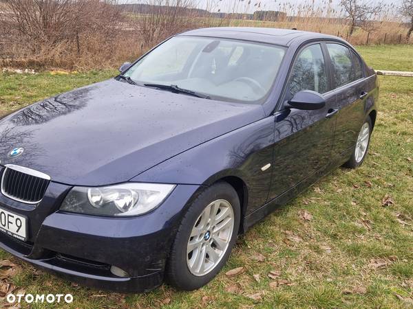 BMW Seria 3 318i - 1