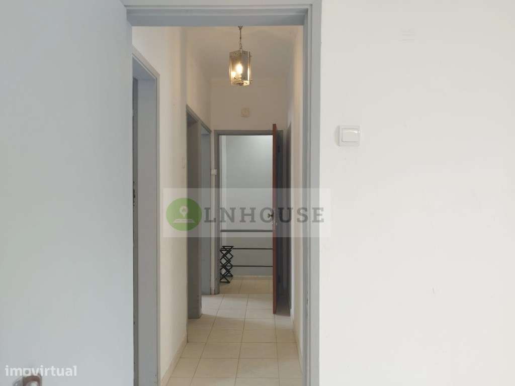 Exclusivo LNHOUSE: Prédio Inteiro / Venda Conjunta de Dois T2 no Ce...-11