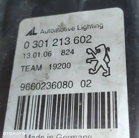 Lampa przednia prawa Peugeot 407 / 0301213602 - 5