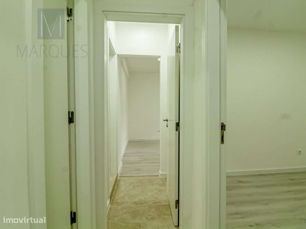 Apartamento T2 Remodelado na Cova da Piedade - Grande imagem: 5/12