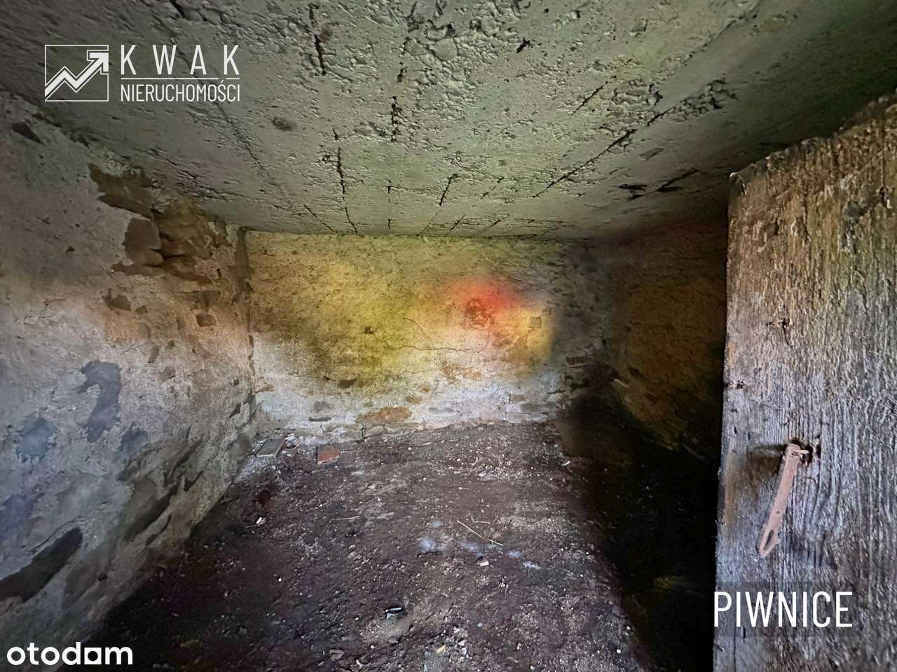 Lipowa ul. Błękitna dom do remontu-15