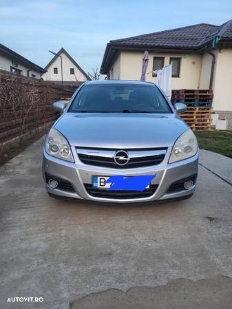 Opel Signum 1.9 DTH Cosmo Aut - 2