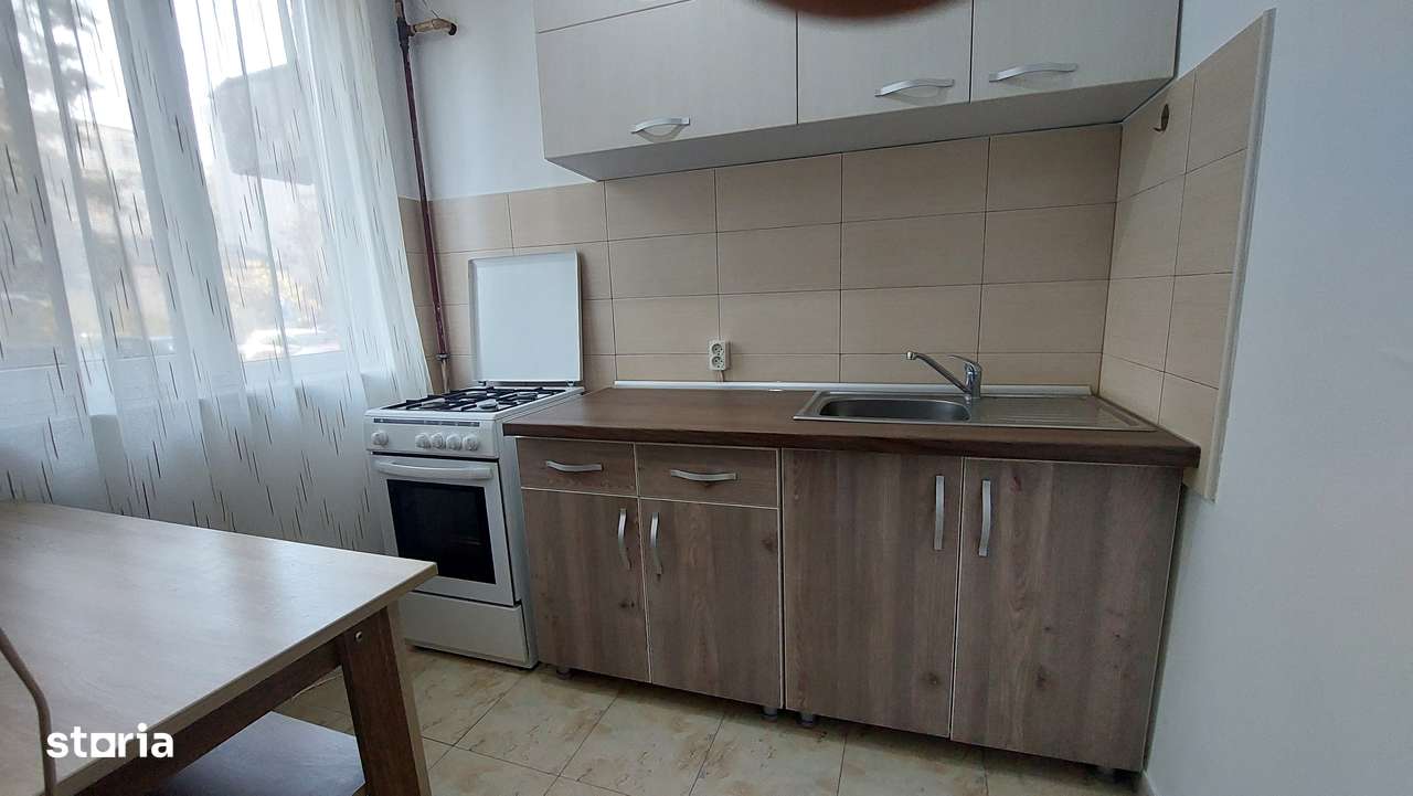 Garsoniera Mioveni, POSTA , parter cu Balcon , Mobilata si Utilata,-2