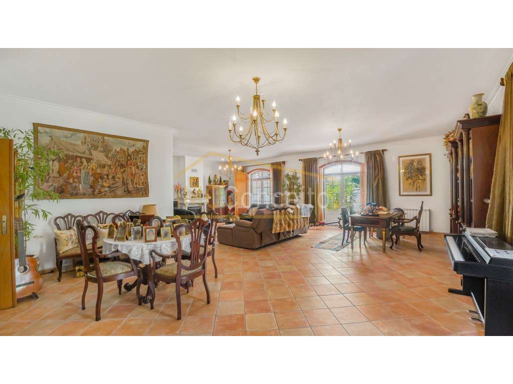 Moradia T4+1 | Piscina|| Campo de Ténis - Garagem | Espaço Exterior - Grande imagem: 5/60